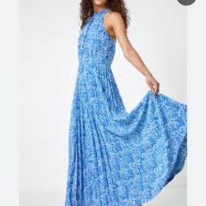 Lovely maxi dress with pockets from Nordstrom- IN PERFECT CONDITION